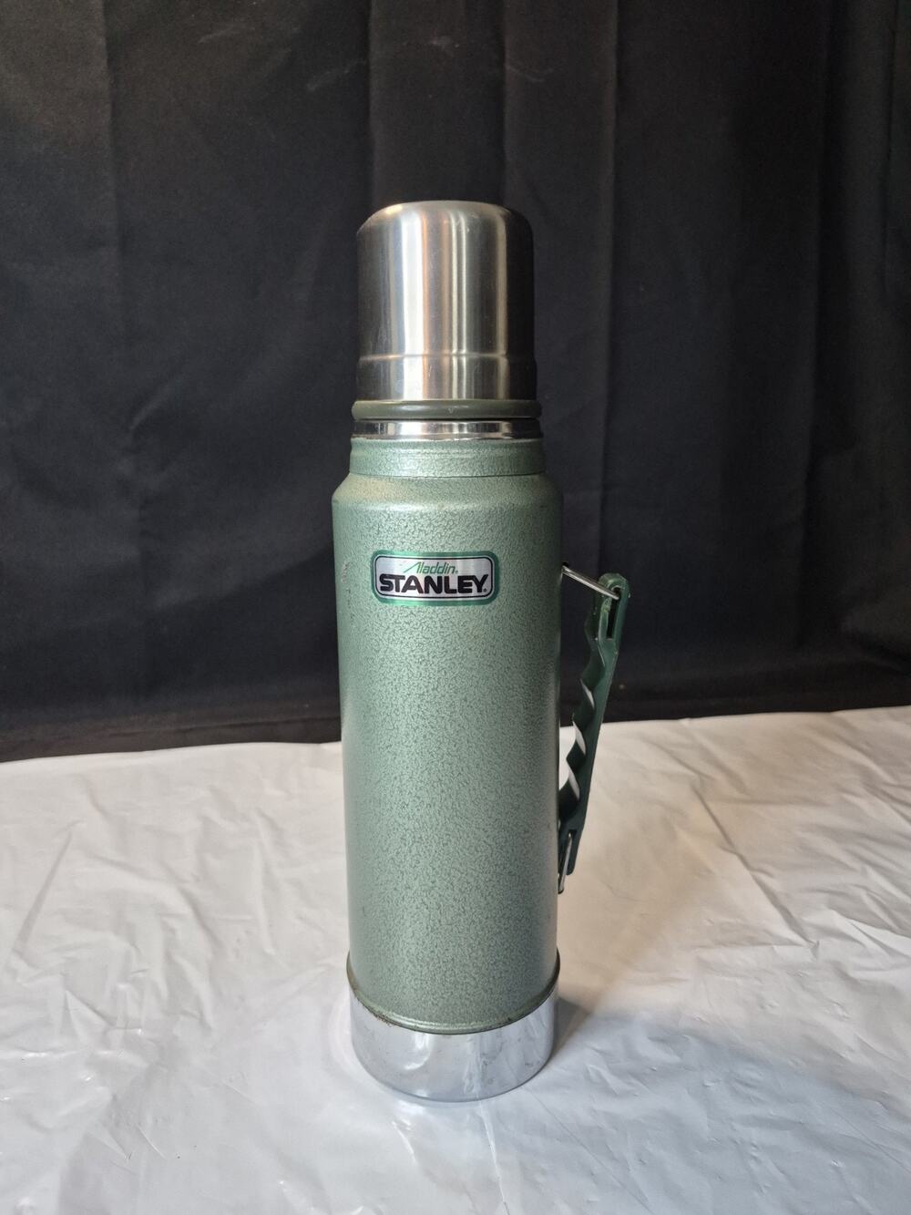 Vintage Aladdin Stanley Thermos Vacuum Bottle Green A-944DH Insulated